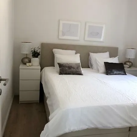 Apartman Near The Beach,free Parking&wifi